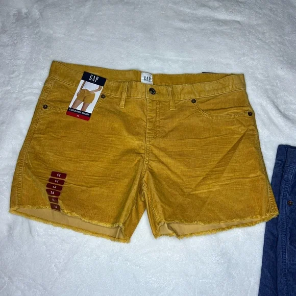 Gap Corduroy Shorts - 2 pair - Picture 7 of 7